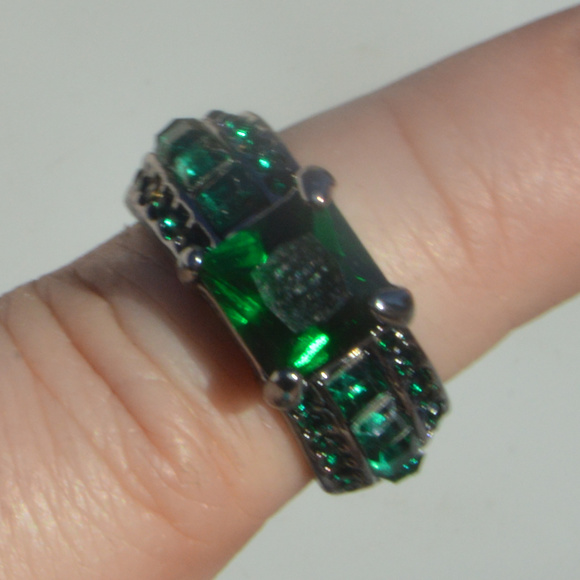 Emerald Green 18k Black Gold Ring Dinner Cocktail - Picture 2 of 6